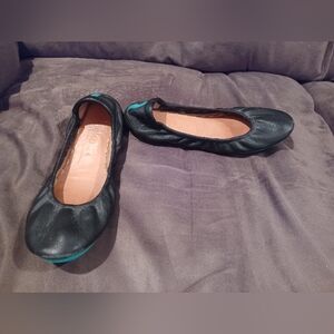 Tieks by Gavrieli Black leather ballet flats slip on shoes